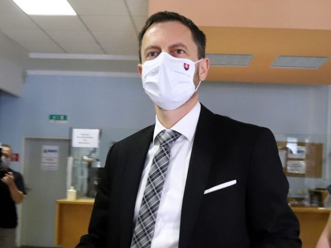 Štát za svojich poistencov platí nedostatočné poistné, tvrdia súkromné poisťovne