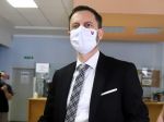 Štát za svojich poistencov platí nedostatočné poistné, tvrdia súkromné poisťovne