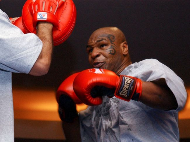 Tysonovi núkajú za súboj bez rukavíc viac než 20 miliónov USD