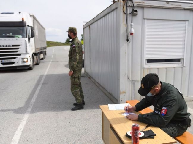 Pri výstupe zo Slovenska si treba dať označiť toto tlačivo