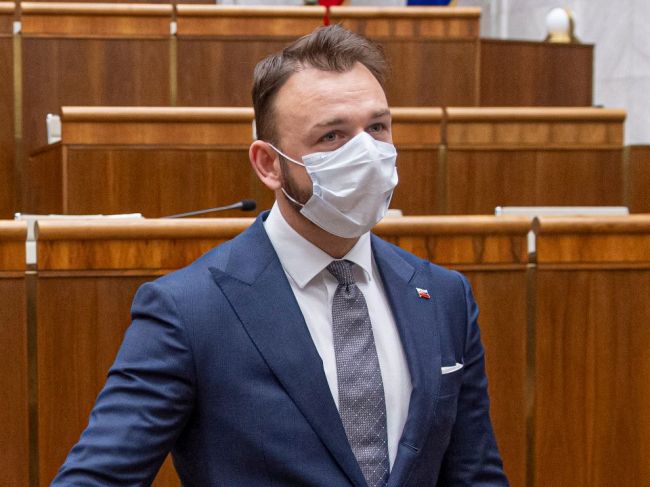 Šutaj Eštok vyzval OĽaNO na verejný híring na miesta prednostov obvodných úradov