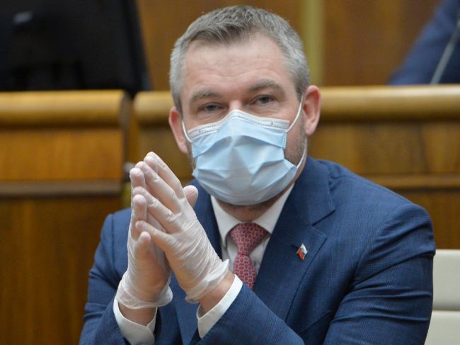 Pellegrini je bližšie k odchodu zo Smeru-SD, rozhodnutie oznámi čoskoro