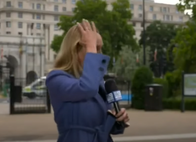 Video: Reportérka kričala o život, napadli ju počas živého prenosu