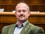 Historik označil ĽSNS za neonacistickú stranu, Kotleba ho spochybňuje