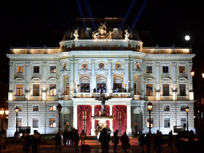 Slovenské národné divadlo opäť otvára svoje brány
