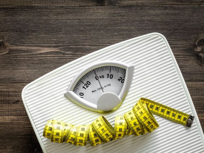 Kolísanie váhy: Kedy je ešte zdravé a prečo k nemu vôbec dochádza?