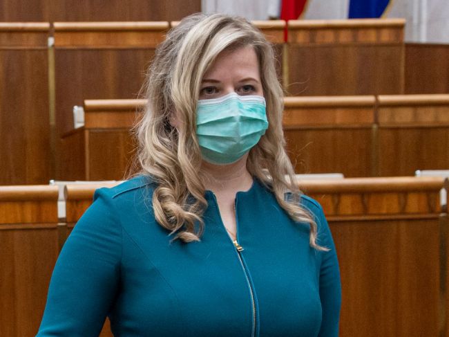Koalícia chce návrh upravujúci dôchodky príslušníkov ŠtB schváliť do konca roka