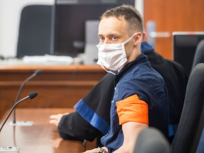 Súd oslobodil Petra P. spod obžaloby za vraždu mestského poslanca Rakovského