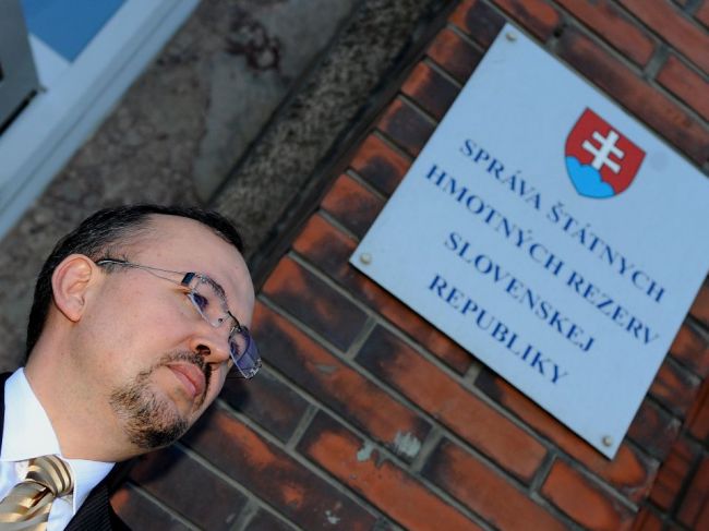 Kičura tvrdí, že zlaté tehly získal z celoživotných úspor jeho rodiny