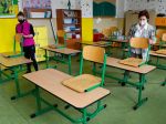 V dvoch mestách zatvorili školy pre nákazu novým koronavírusom