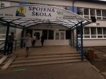 Do spojenej školy vo Vrútkach sa vrátila približne polovica žiakov