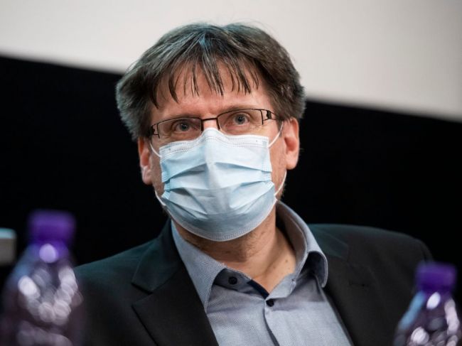 Vetrák: Stojíme si za potrebou otvoriť prokuratúru