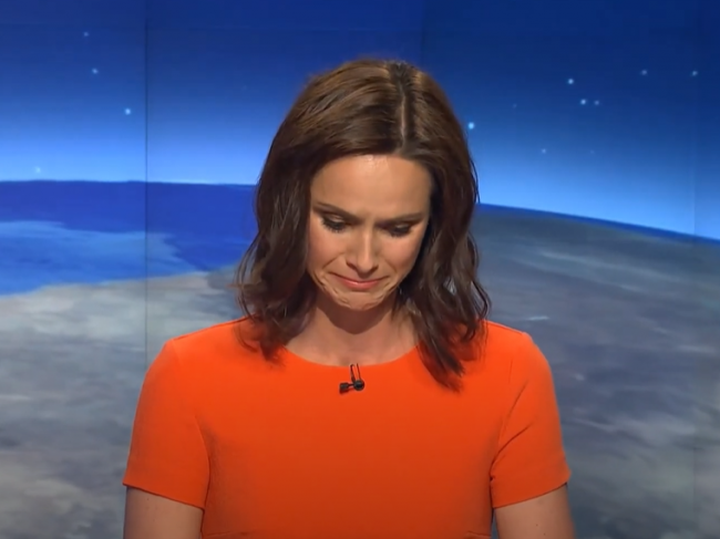 Video: Česká moderátorka sa počas televíznych novín rozplakala
