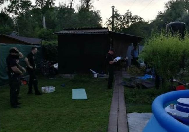 Polícia našla dvoch mŕtvych; nadýchali sa splodín z elektrocentrály