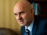 Gröhling: Nie je reálne, aby sme spätne odoberali tituly
