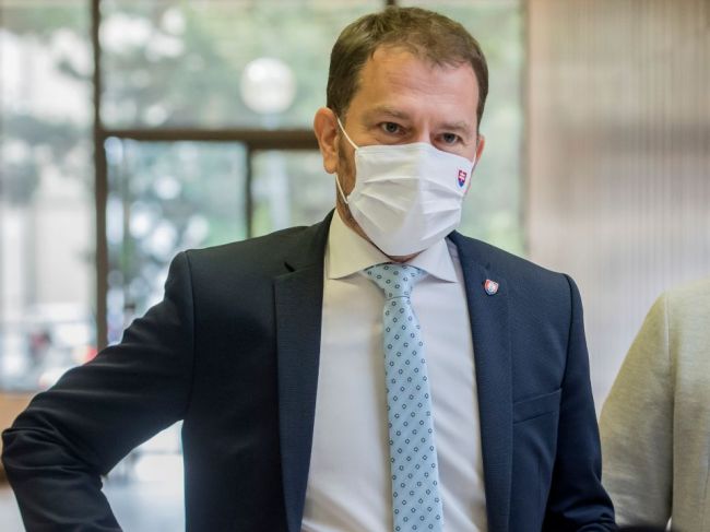 Premiér predpokladá, že SaS a Za ľudí by mali hlasovať za odvolanie Kollára
