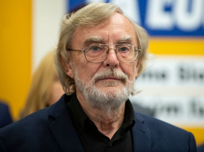 Ján Benčík a Mmiroslav Kollár hlasovali za odvolanie Kollára z funkcie