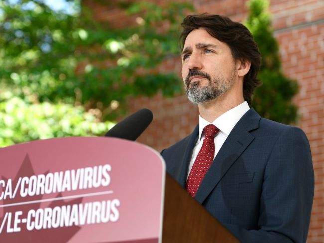 Kanada zvládla boj proti koronavírusu lepšie ako USA, tvrdí Trudeau
