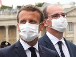Macron podporuje povinné nosenie rúšok vo vnútorných verejných priestoroch