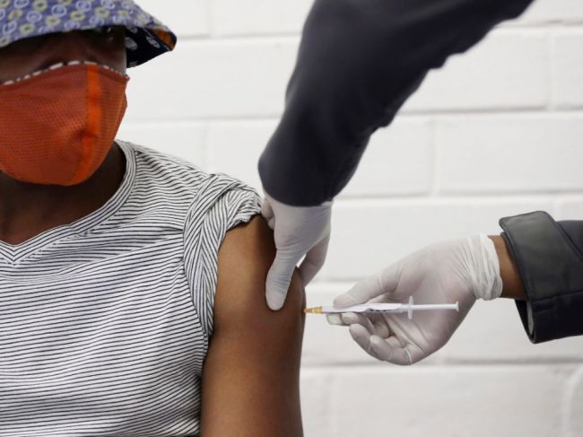 Prvá časť testov vakcíny proti koronavírusu sa skončila úspešne