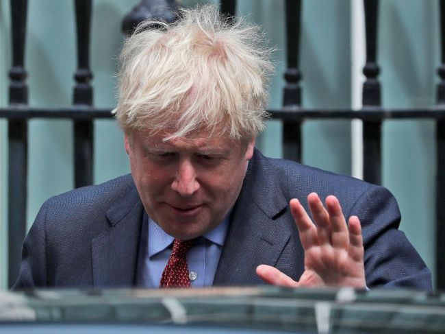 Británia pozastaví zverejňovanie údajov o úmrtiach v spojitosti s COVID-19