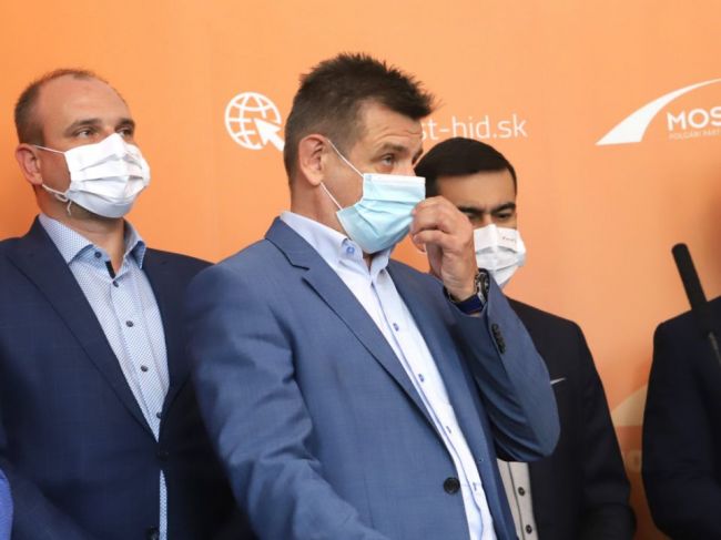Maďarské strany sú pripravené rokovať, budúcnosť vidia v spolupráci