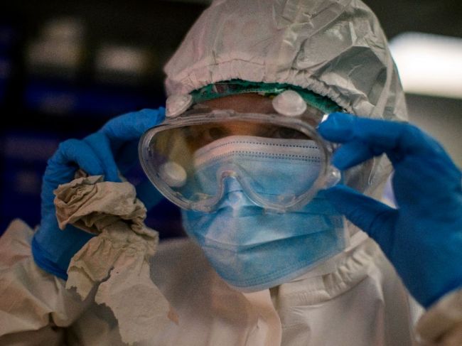 V Česku je momentálne nakazených rekordných 4903 ľudí, za pondelok pribudlo 153 prípadov