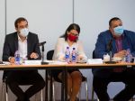 Väčšina nahlásených prípadov sú dohľadané kontakty potvrdených prípadov