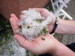 V stredu nás opäť potrápia búrky, vylúčené nie sú ani krúpy