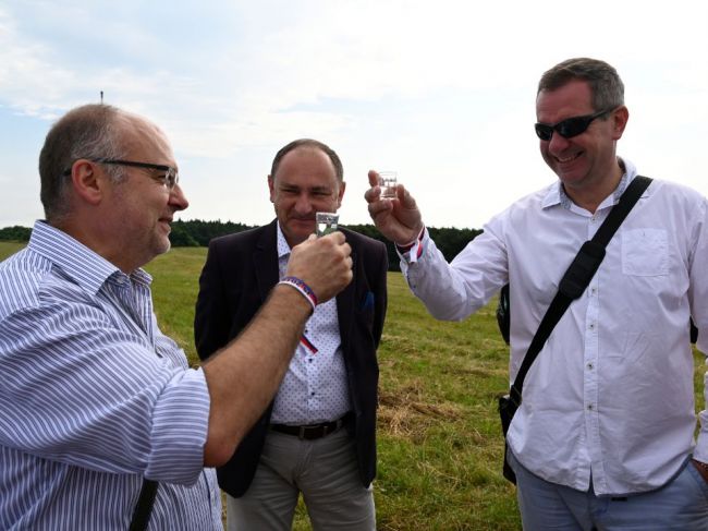 Hrabko: Príklad z Myjavy ukázal, že slivovicou sa COVID-19 poraziť nedá