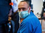 Údajní vrahovia "bielych koní" odmietli vypovedať, prekážajú im novinári