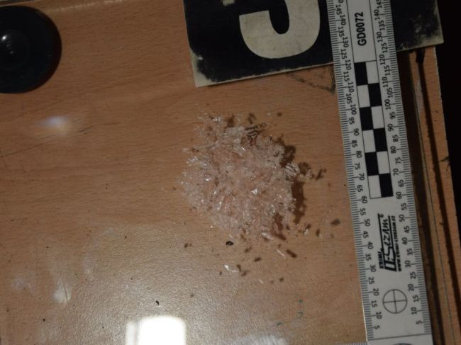 Policajti našli pri pátraní po nezvestnom dievčati drogy
