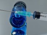 Vedci vyvinuli kombináciu protilátok, ktorá účinne pôsobí na prevenciu aj liečbu COVID-19