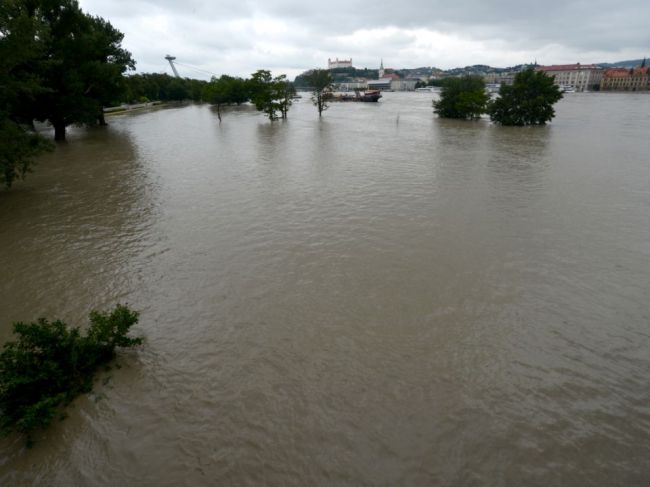 SHMÚ varuje: V Bratislave hrozí povodeň