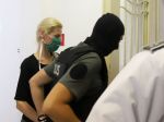 Monika Jankovská zostáva vo väzbe, Denisu Cvikovú pustili na slobodu