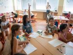 Niektorí žiaci sa vrátia do letných lavíc, začínajú sa letné školy