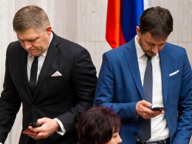 Smer-SD zvažuje odvolávanie ministra financií pre Tipos a zmluvy jeho poradcu
