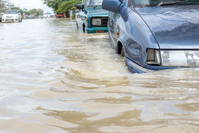 SHMÚ varuje pred povodňami, v týchto regiónoch platí výstraha 2. stupňa