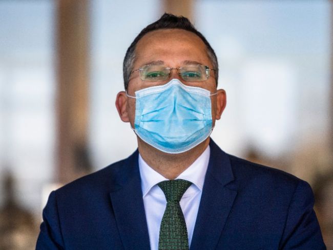 Podľa Kamenického premiér nemá zásluhy na nižšom prepade ekonomiky SR