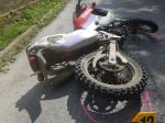 Po náraze do betónového plotu zomrel v Považskej Bystrici 40-ročný motocyklista