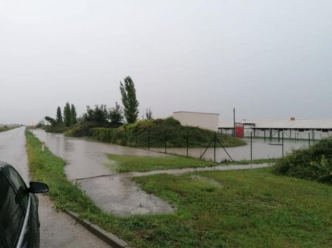 Hasiči museli evakuovať domov dôchodcov