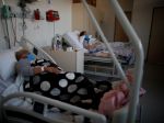 Česko už má vyše 400 obetí koronavírusu