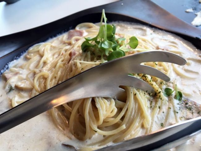 Taliansky šéfkuchár prezradil svoj tajný recept na dokonalé špagety Carbonara