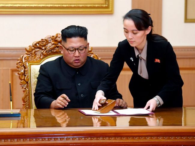 Kim Čong-un odovzdal časť právomocí svojej sestre