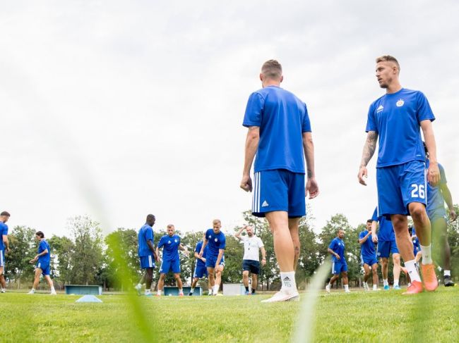 Celá prvá výprava Slovana má po návrate na Slovensko negatívne testy