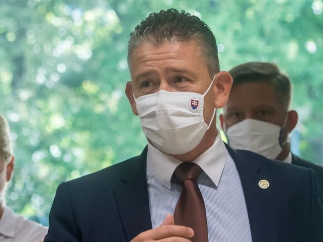 Ministerstvo vnútra schválilo prvé dva projekty na zvládnutie pandémie COVID-19