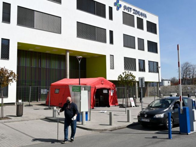 V michalovskej nemocnici platí zákaz návštev na všetkých lôžkových oddeleniach