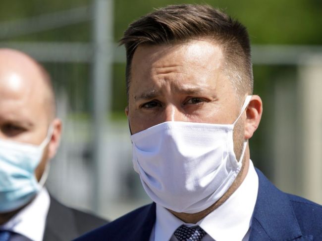 Adam Berka odstúpil z poslaneckého klubu Team Vallo