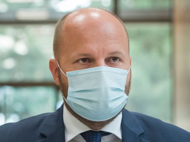 Naď odvolal riaditeľa vojenskej nemocnice v Ružomberku, hovorí o masívnom zlyhaní