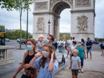 Nosenie rúšok bude od piatka povinné v celom Paríži